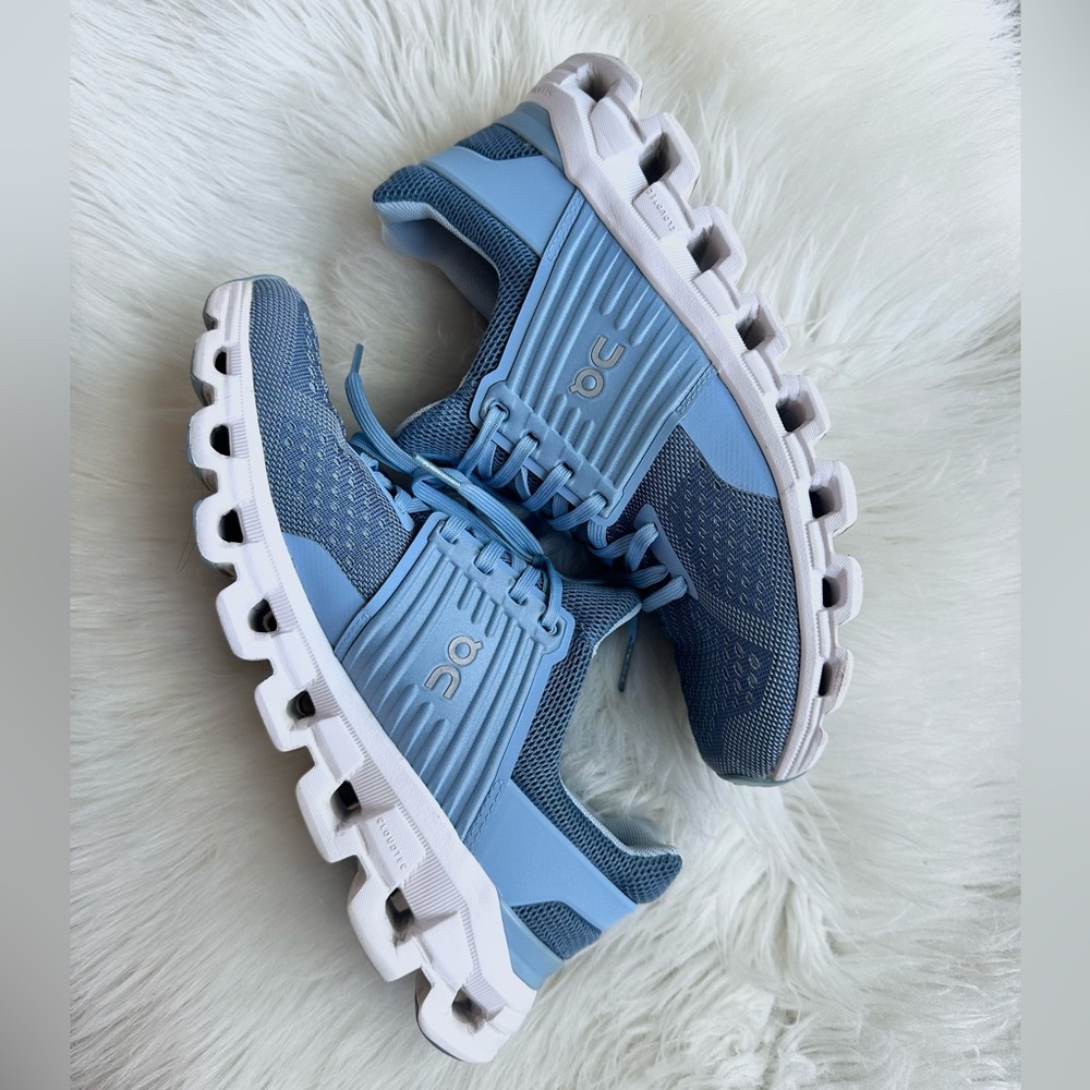 On Cloudswift Sky Blue Running Shoes SIZE 8